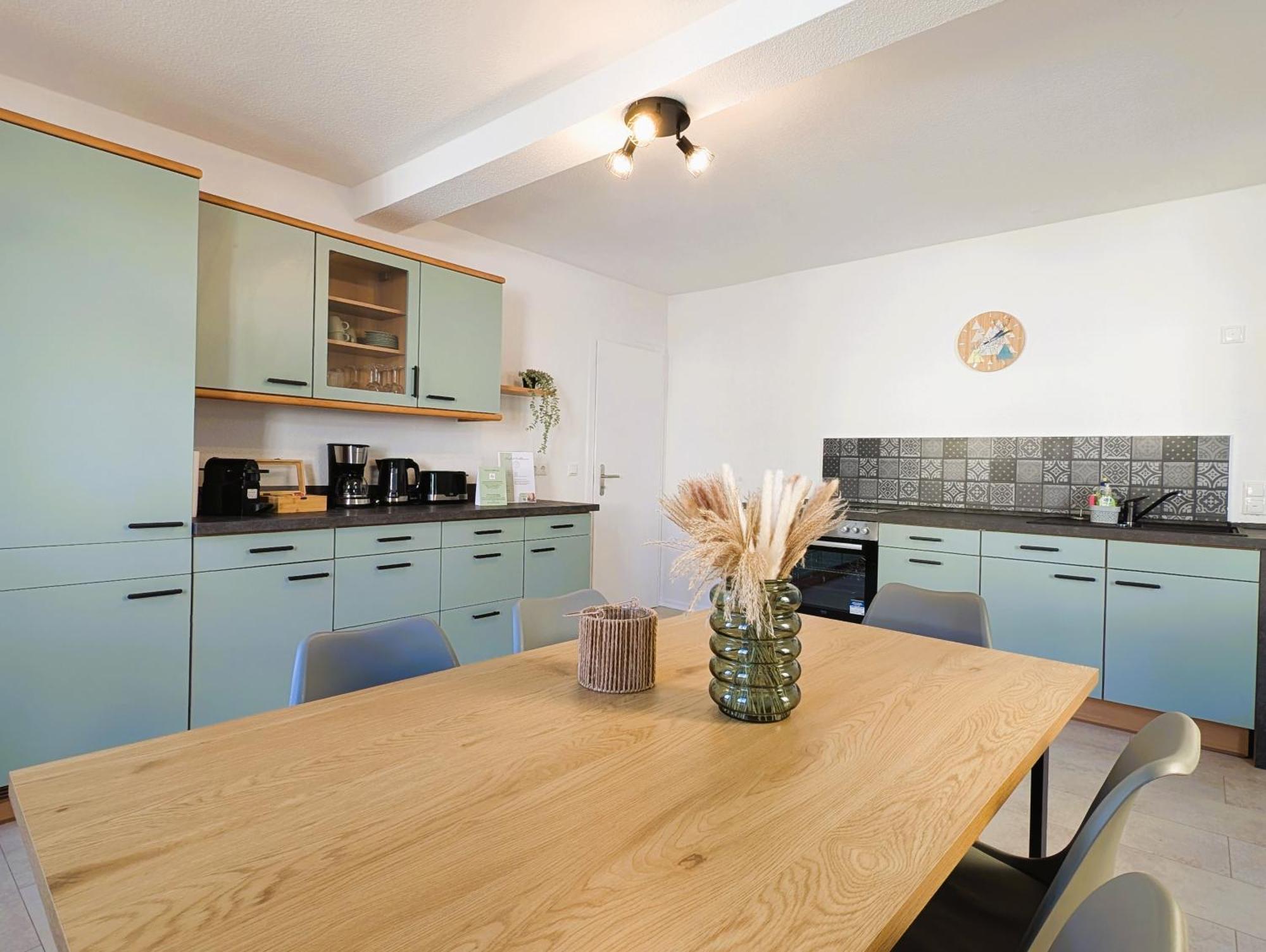 Bohnapartments - Topfmarkt Xxl Suiten - Neu In Top Zentrumslage, Vollausstattung, Wlan, Parkplaetze Ilmenau Eksteriør billede